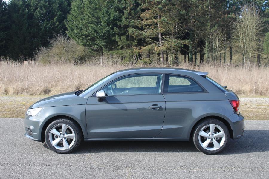  Audi A1 TDI Ultra (8X) 2014 года  (WW) (фото 5 из 8)